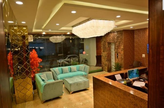 Hotel Raghuveer Inn By Bookingcare Sitapur Muafi Экстерьер фото